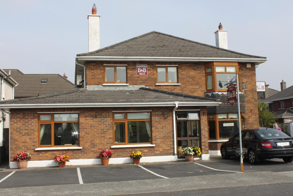 Gardenfield House Bed & Breakfast H91Vh02 Galway Exterior photo